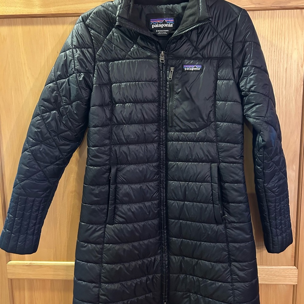 Patagonia Women's Black Long Puffer Coat-repaired